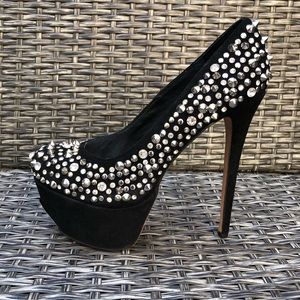 Ziti NY Embellished Suede Platform Pumps Size 7 NEW